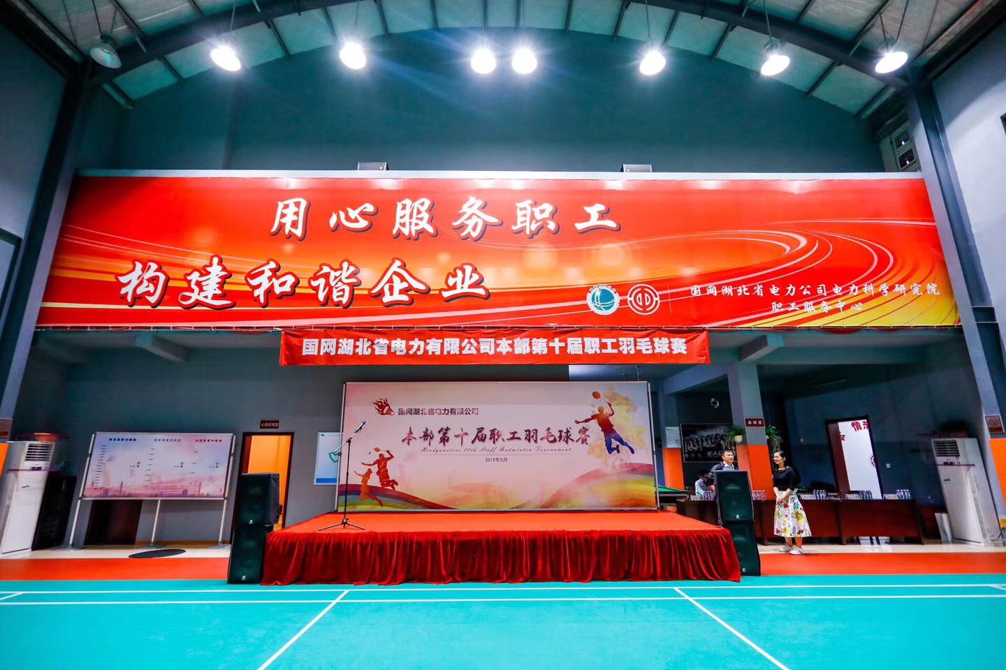 桁架舞臺(tái)搭建工廠(chǎng)，藝術(shù)與技術(shù)的交匯點(diǎn)